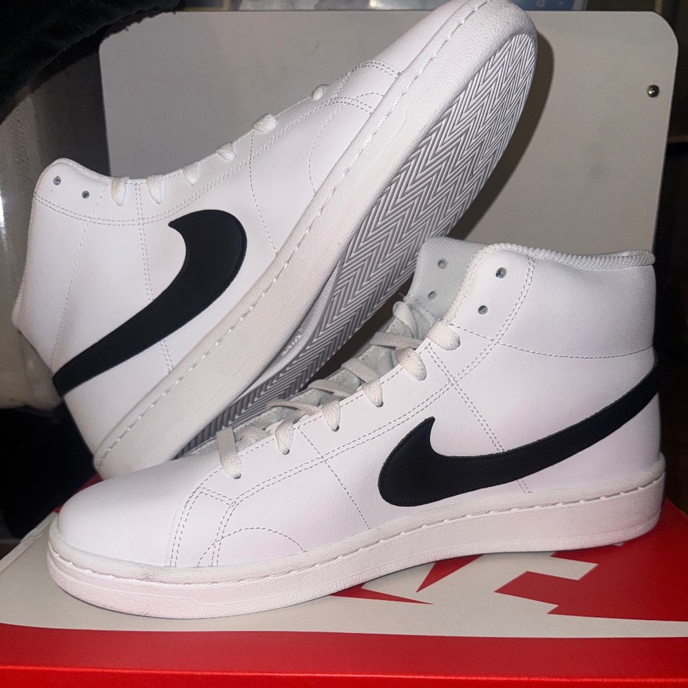 NEW in box NIKE COURT ROYALE 2 MID White Onyx